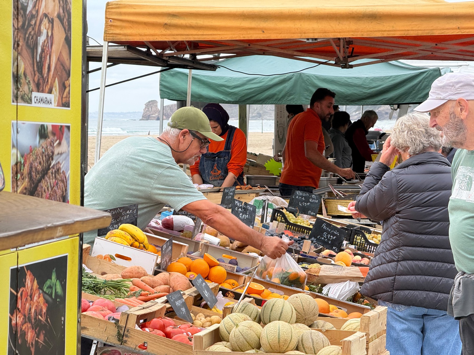 El mercado de los sábados de Hendaya: qué comer y cómo aprovecharlo